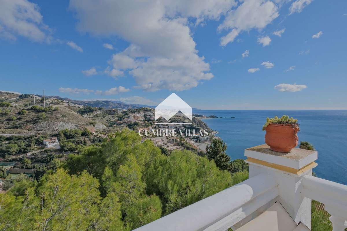 2 chambre Villa/Maison à vendre à Almunecar avec garage - 570 000 € (Ref: 9467845)