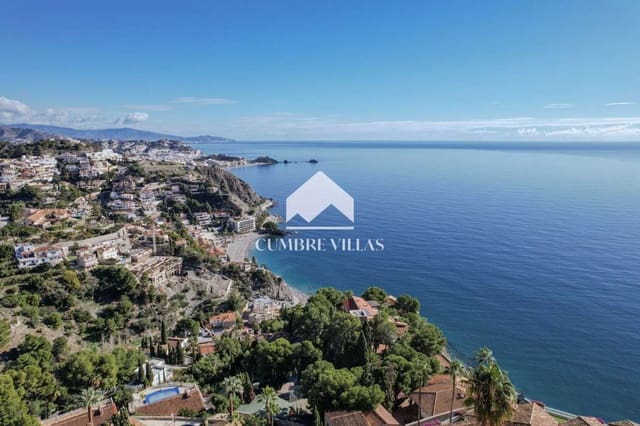 2 bedroom Villa for sale in Almuñécar with garage - € 570,000 (Ref: 9467845)