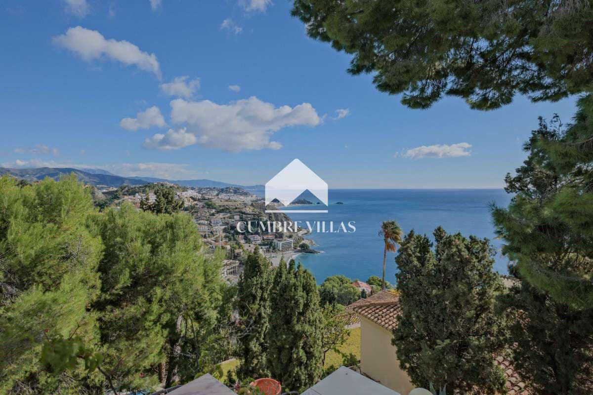 2 chambre Villa/Maison à vendre à Almunecar avec garage - 570 000 € (Ref: 9467845)