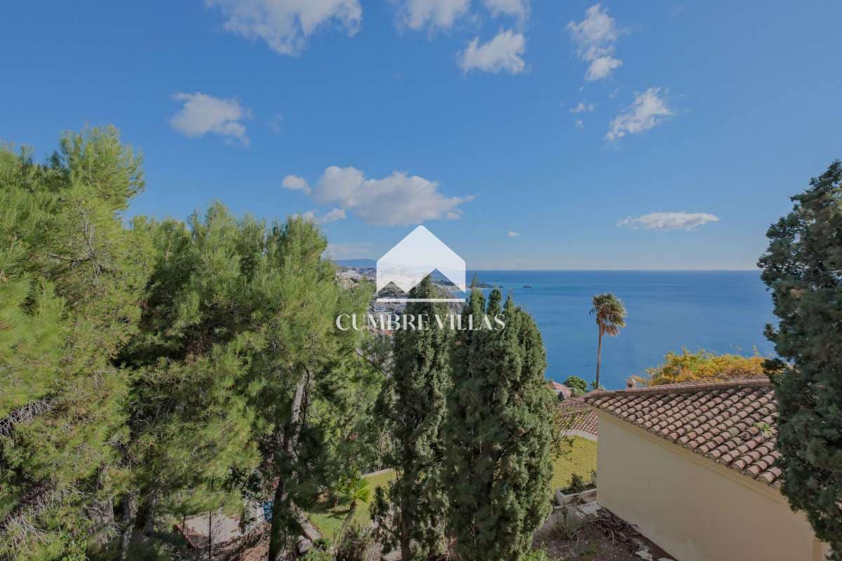 2 chambre Villa/Maison à vendre à Almunecar avec garage - 570 000 € (Ref: 9467845)