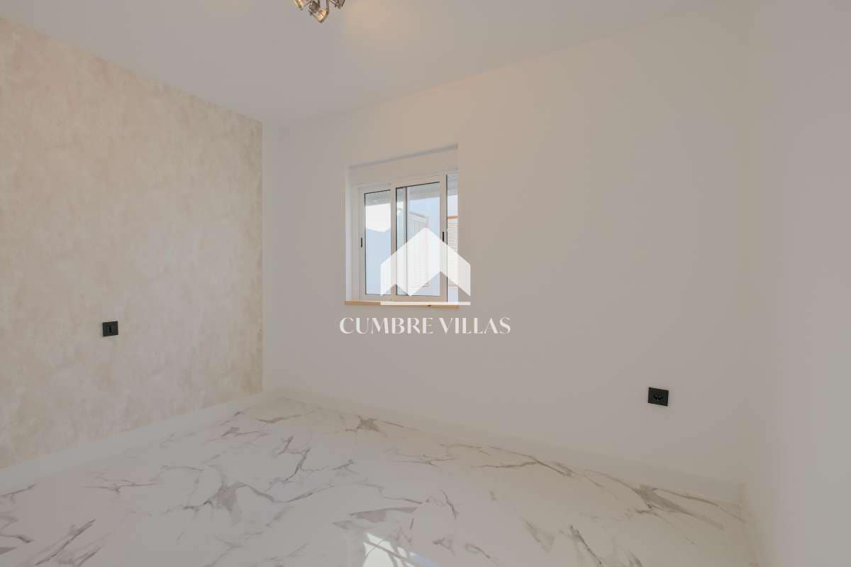 Apartamento de 3 habitaciones en Salobreña en venta - 320.000 € (Ref: 9503631)