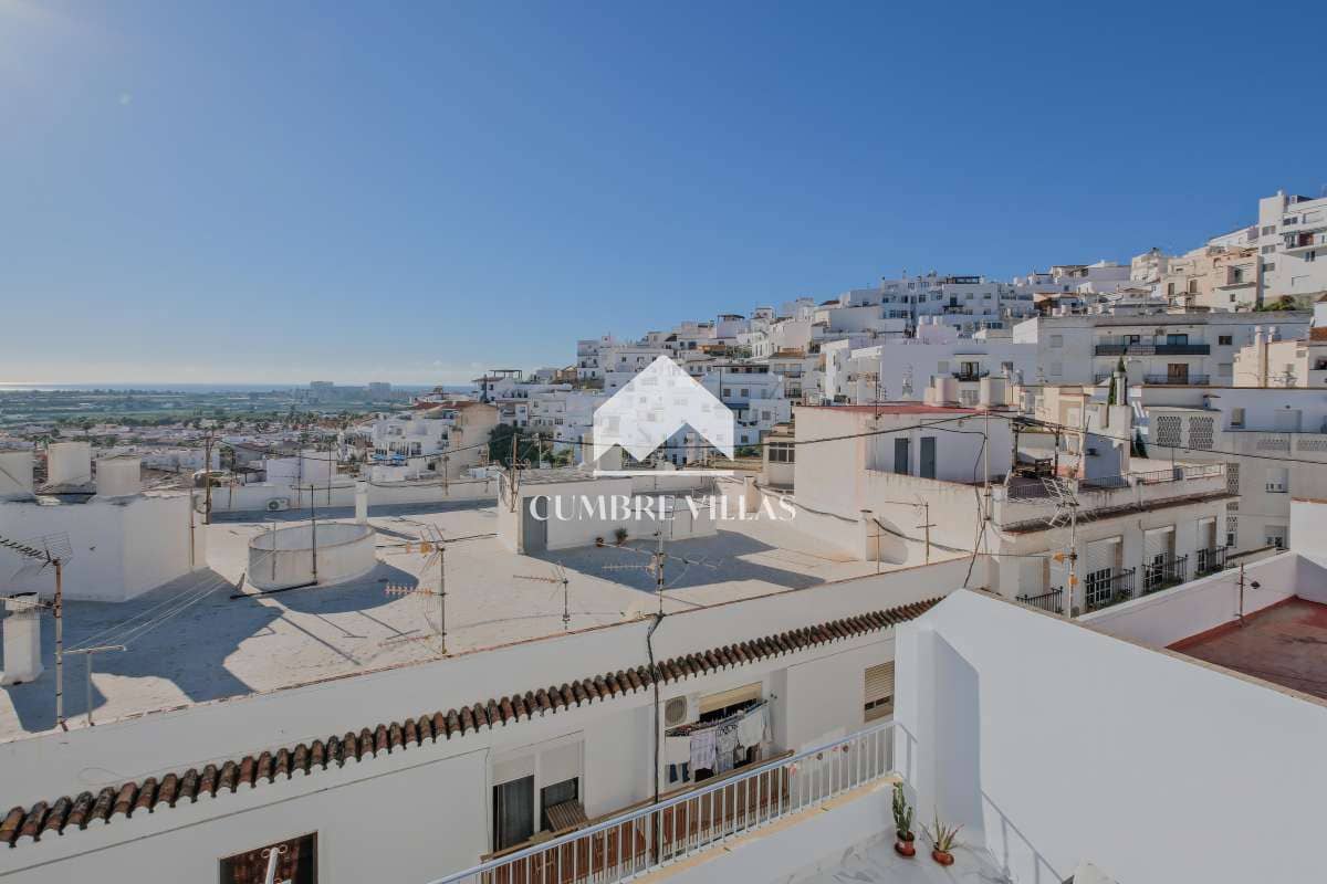 Apartamento de 3 habitaciones en Salobreña en venta - 320.000 € (Ref: 9503631)