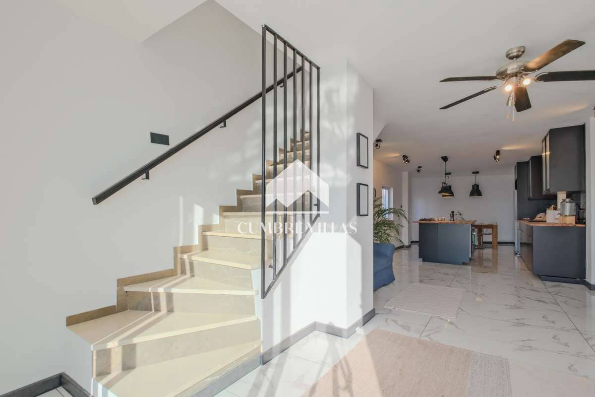 Apartamento de 3 habitaciones en Salobreña en venta - 320.000 € (Ref: 9503631)