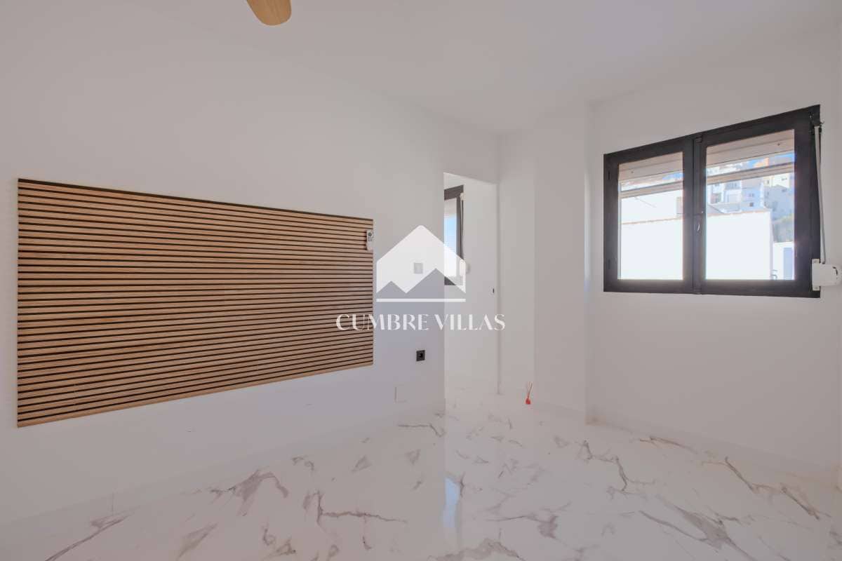 Apartamento de 3 habitaciones en Salobreña en venta - 320.000 € (Ref: 9503631)