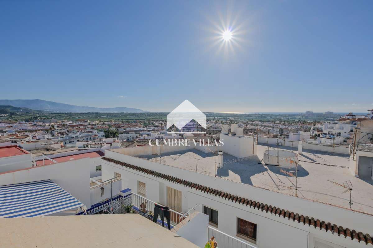 Apartamento de 3 habitaciones en Salobreña en venta - 320.000 € (Ref: 9503631)