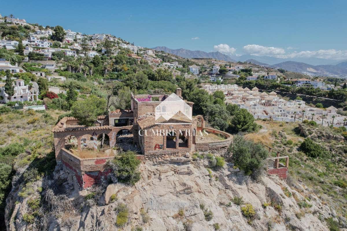 Huvila myytävänä paikassa Salobrena - 675 000 € (Ref: 9523699)