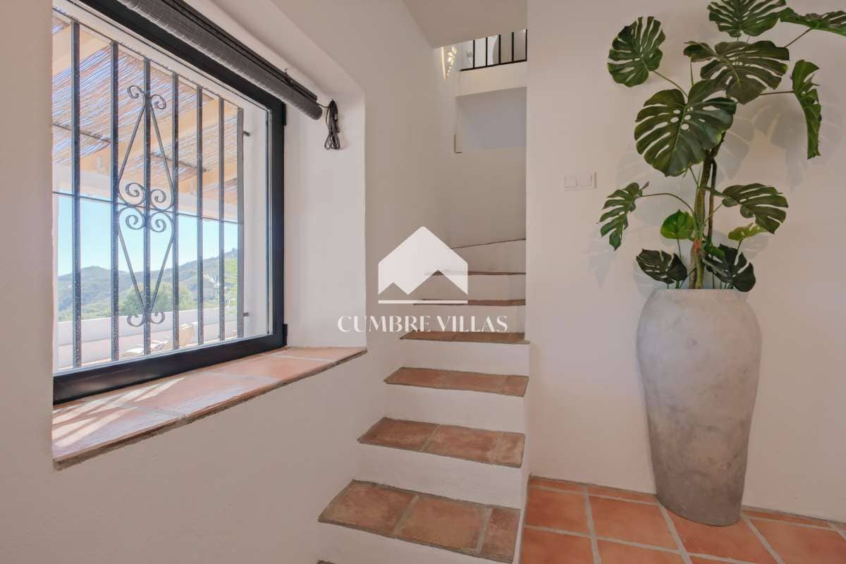 5 soveværelse Finca/Landehus til salg i Almunecar med swimmingpool garage - € 795.000 (Ref: 9603669)