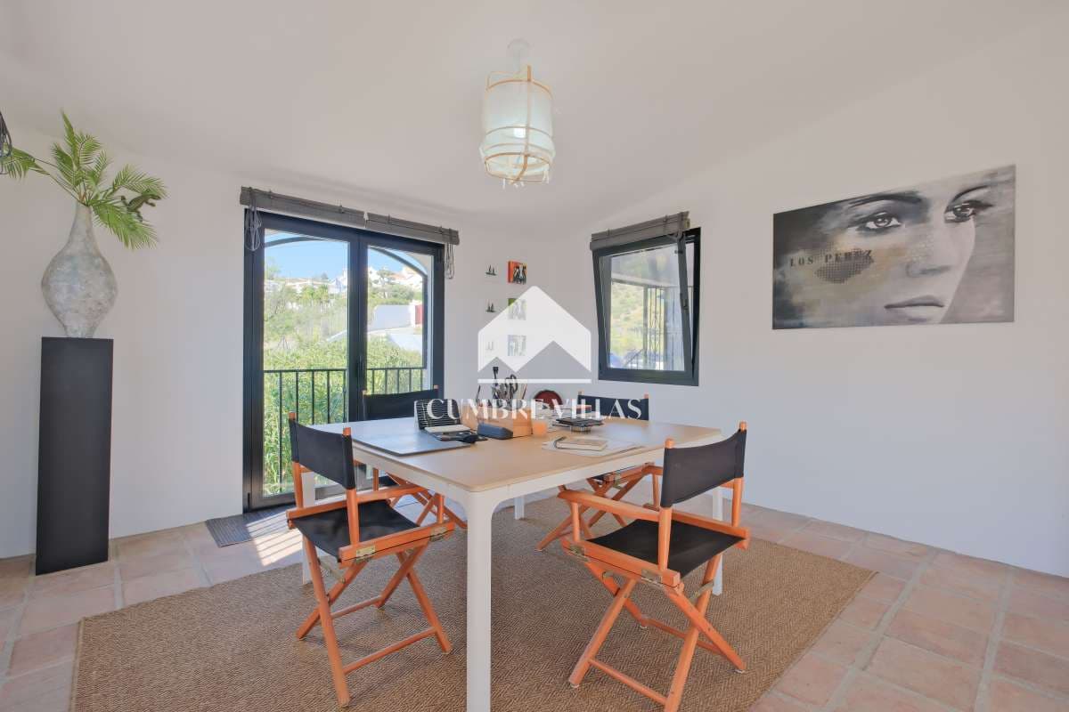 5 soveværelse Finca/Landehus til salg i Almunecar med swimmingpool garage - € 795.000 (Ref: 9603669)