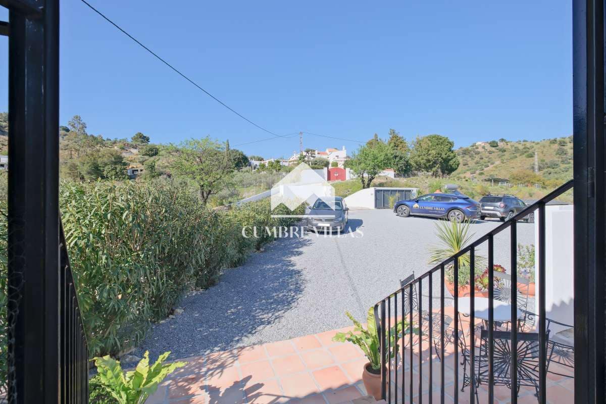 5 soveværelse Finca/Landehus til salg i Almunecar med swimmingpool garage - € 795.000 (Ref: 9603669)