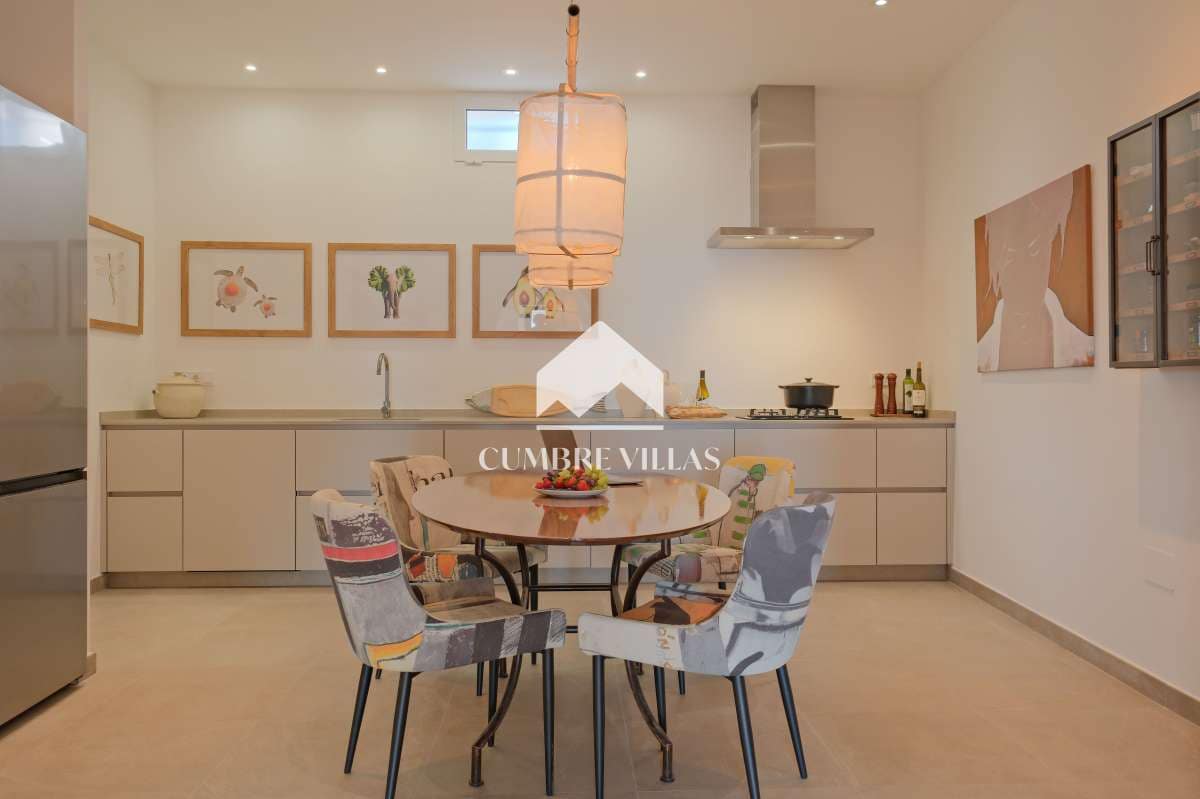 5 soveværelse Finca/Landehus til salg i Almunecar med swimmingpool garage - € 795.000 (Ref: 9603669)