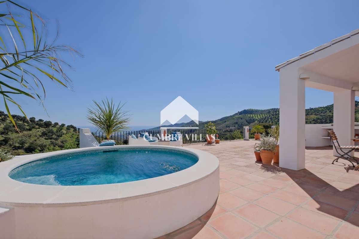 5 soveværelse Finca/Landehus til salg i Almunecar med swimmingpool garage - € 795.000 (Ref: 9603669)