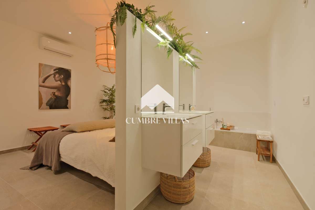 5 soveværelse Finca/Landehus til salg i Almunecar med swimmingpool garage - € 795.000 (Ref: 9603669)