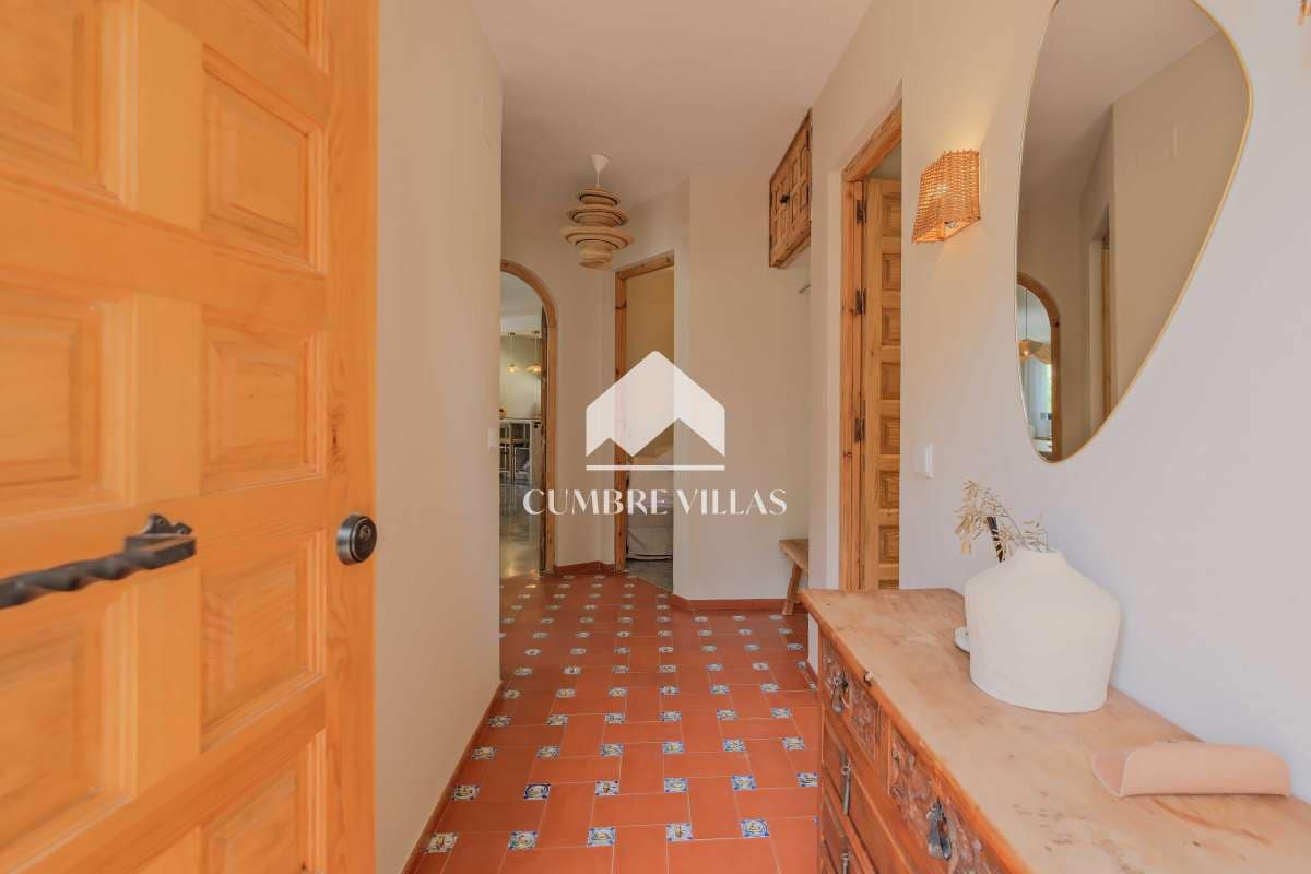 Chalet de 5 habitaciones en Almuñécar en venta con piscina garaje - 1.295.000 € (Ref: 9658088)