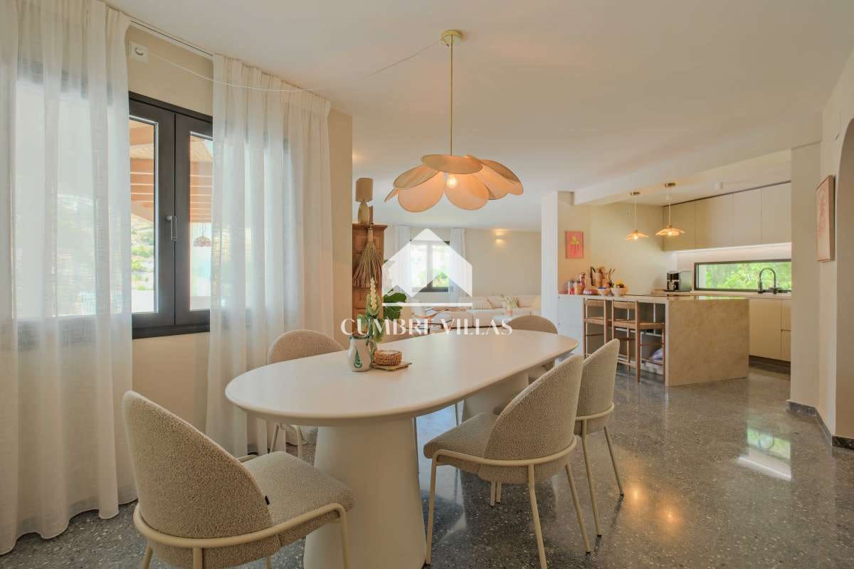 Chalet de 5 habitaciones en Almuñécar en venta con piscina garaje - 1.295.000 € (Ref: 9658088)