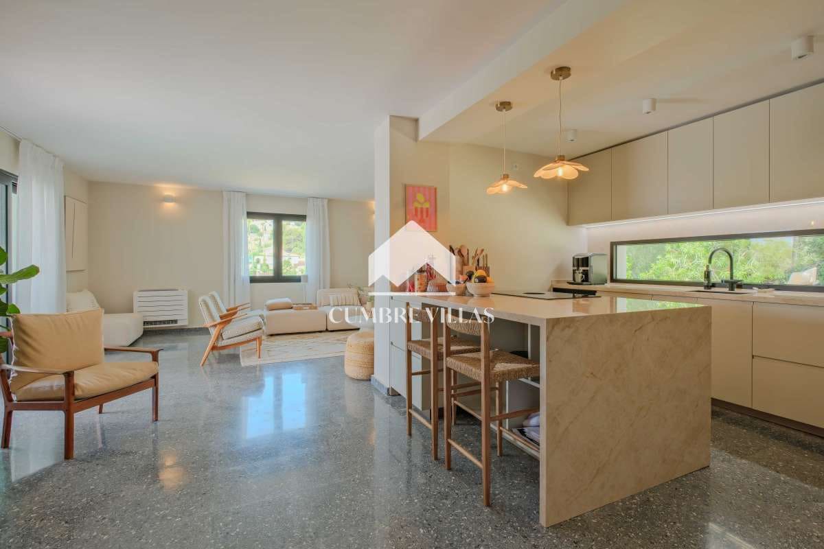 Chalet de 5 habitaciones en Almuñécar en venta con piscina garaje - 1.295.000 € (Ref: 9658088)