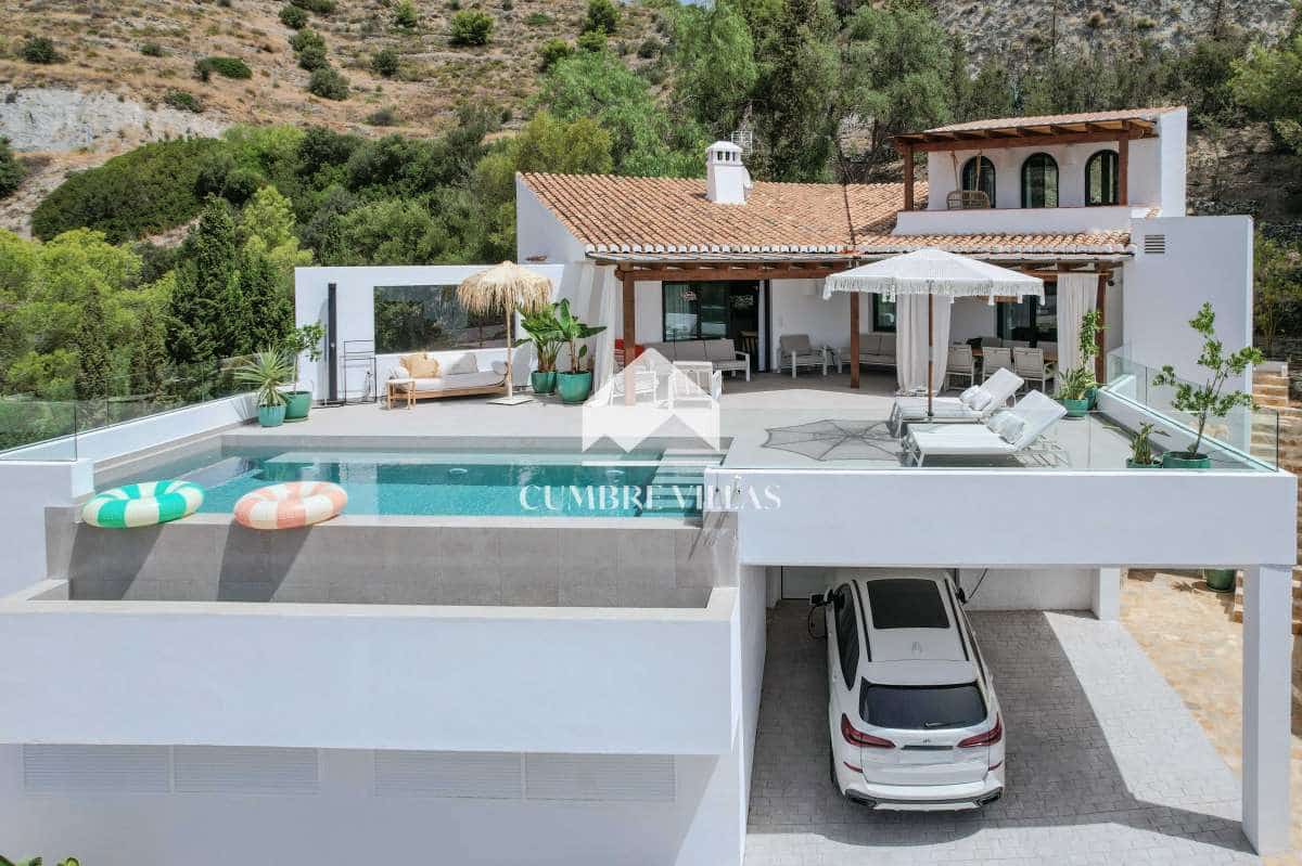 Chalet de 5 habitaciones en Almuñécar en venta con piscina garaje - 1.295.000 € (Ref: 9658088)