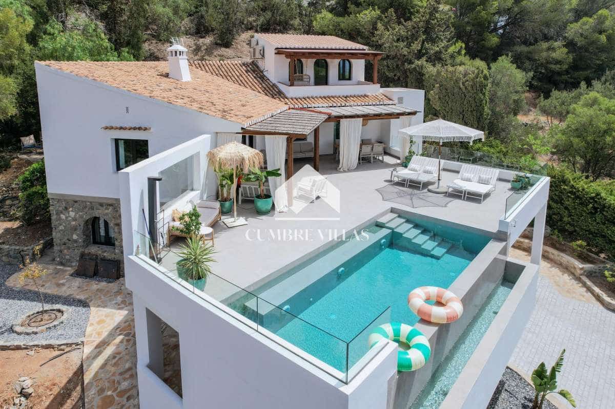 Chalet de 5 habitaciones en Almuñécar en venta con piscina garaje - 1.295.000 € (Ref: 9658088)