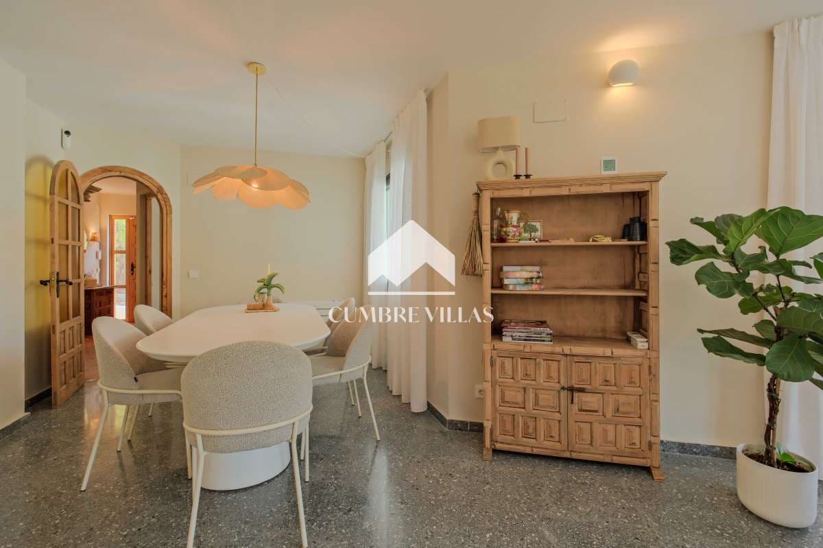Chalet de 5 habitaciones en Almuñécar en venta con piscina garaje - 1.295.000 € (Ref: 9658088)