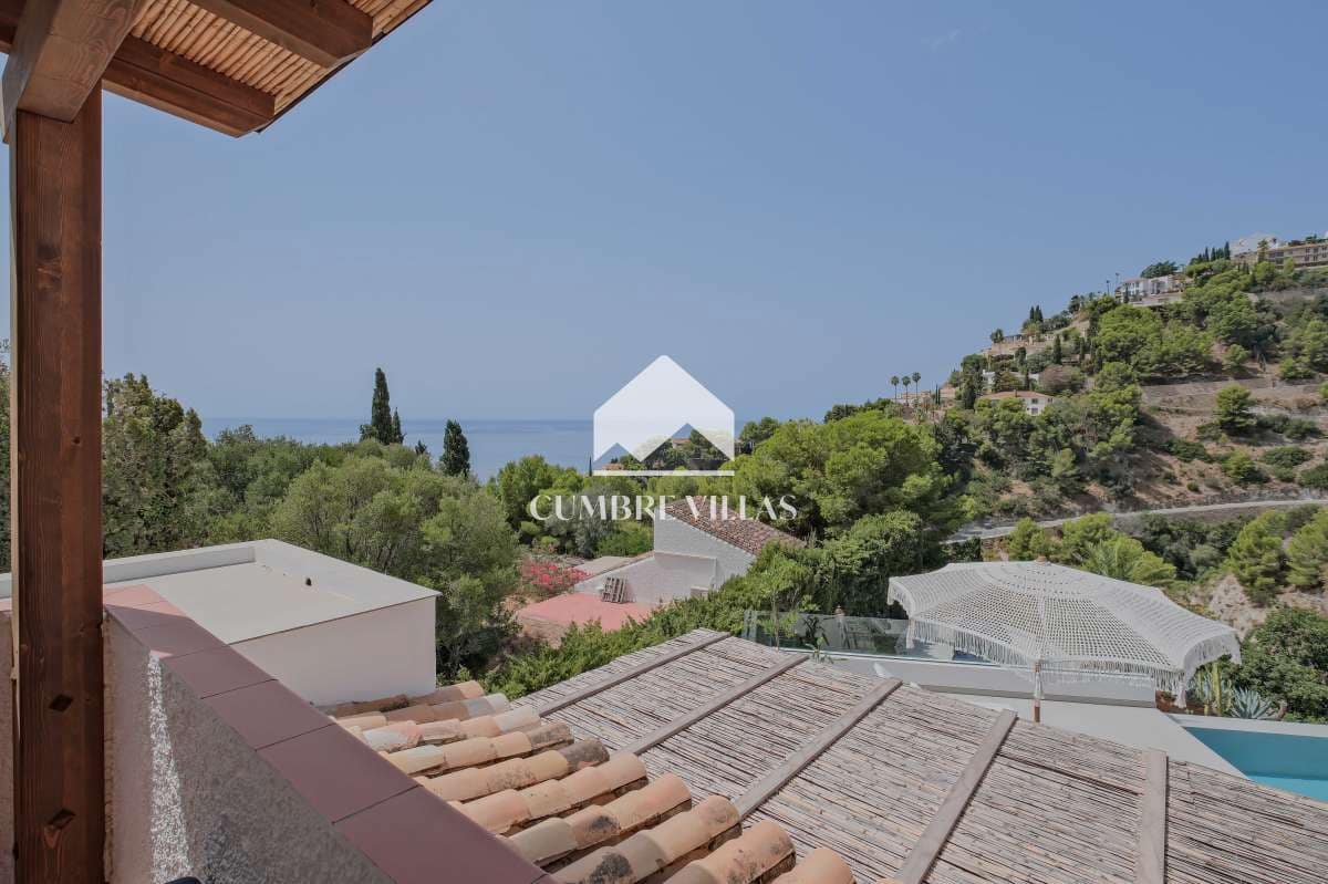 Chalet de 5 habitaciones en Almuñécar en venta con piscina garaje - 1.295.000 € (Ref: 9658088)