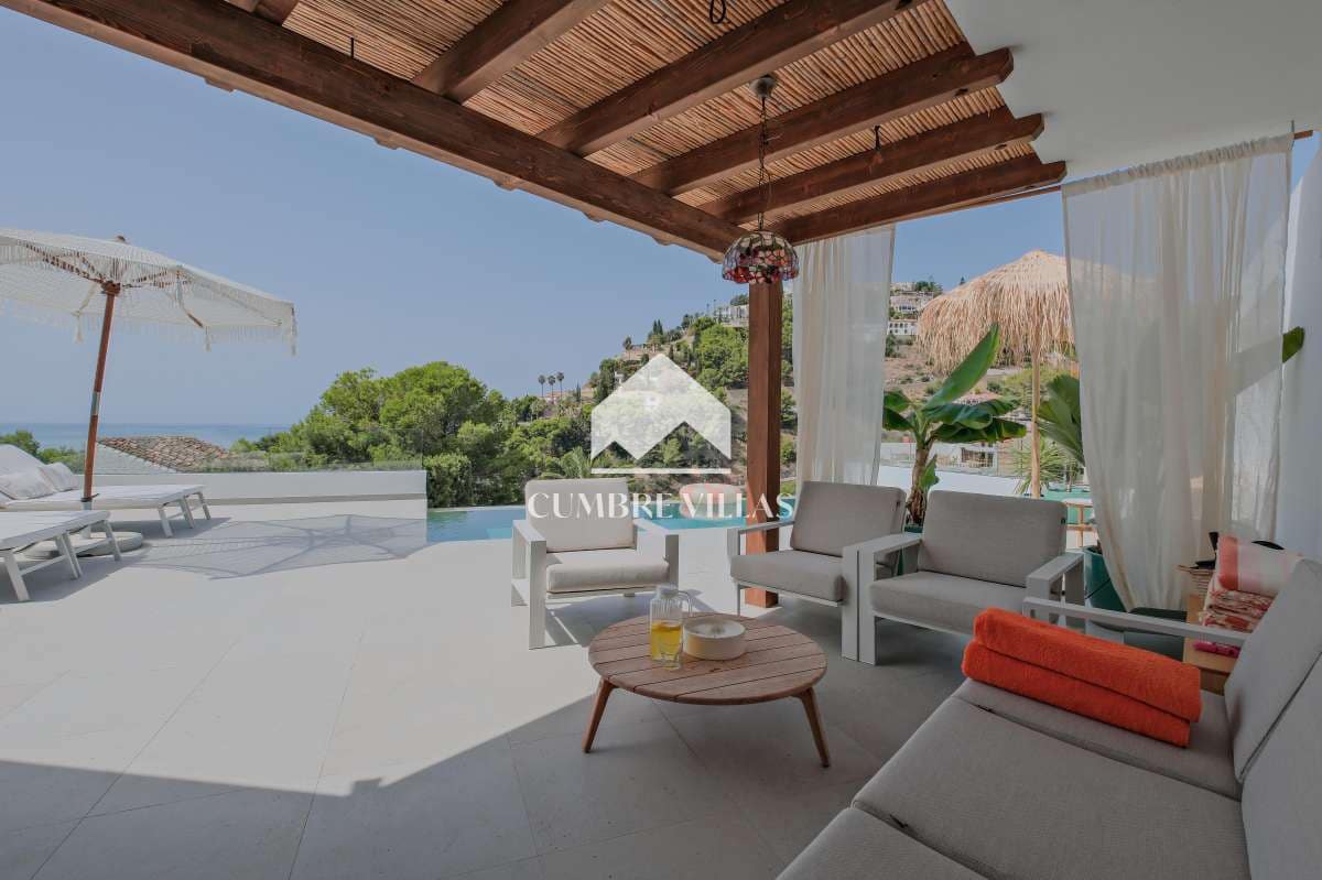 Chalet de 5 habitaciones en Almuñécar en venta con piscina garaje - 1.295.000 € (Ref: 9658088)