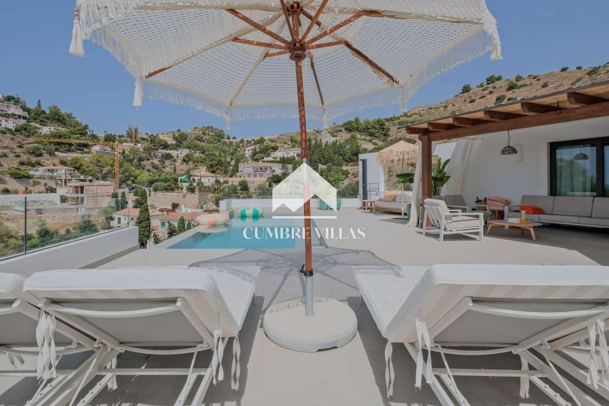 Chalet de 5 habitaciones en Almuñécar en venta con piscina garaje - 1.295.000 € (Ref: 9658088)