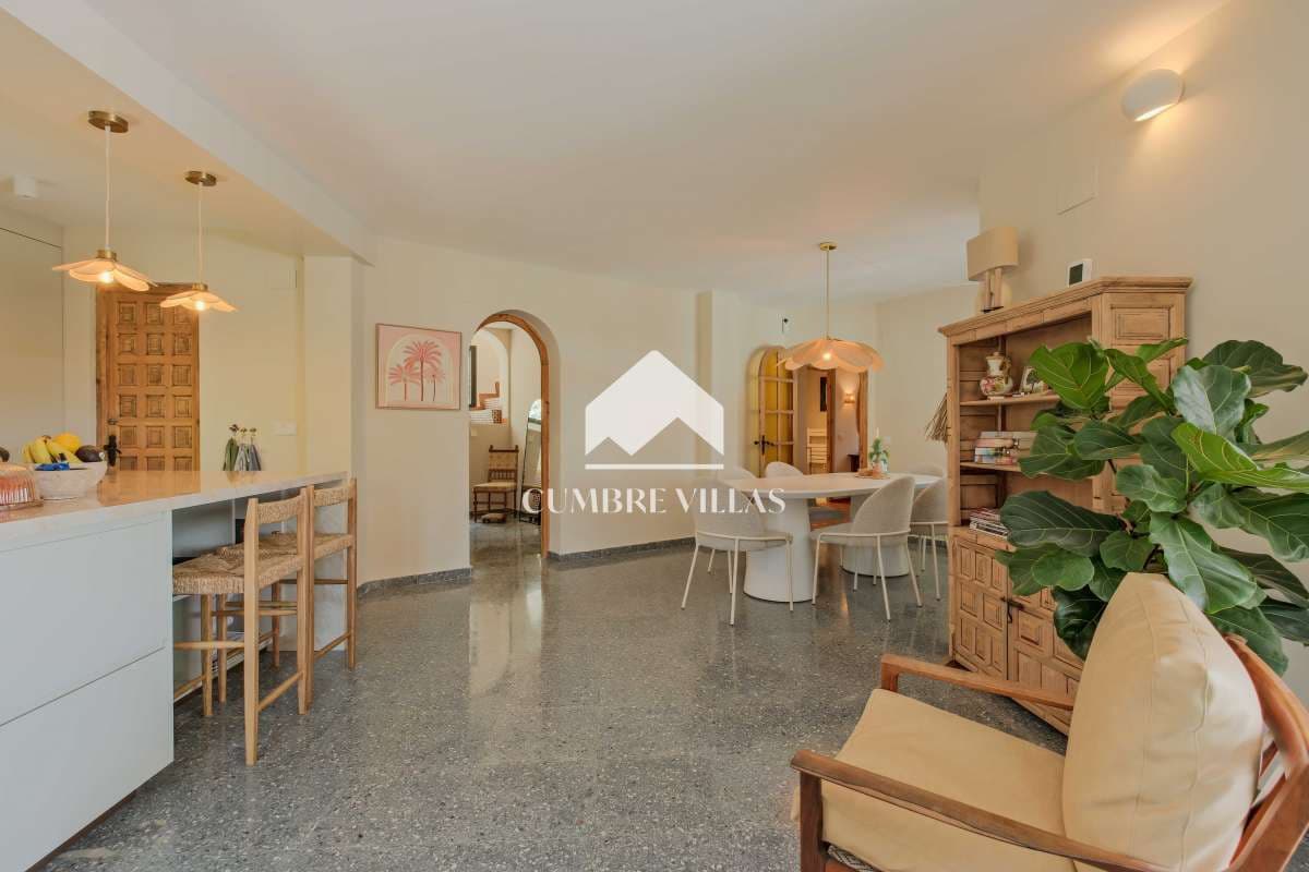 Chalet de 5 habitaciones en Almuñécar en venta con piscina garaje - 1.295.000 € (Ref: 9658088)