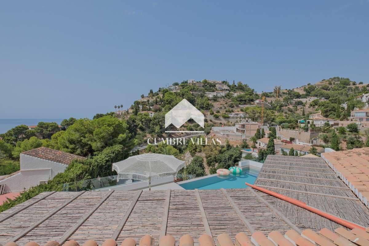 Chalet de 5 habitaciones en Almuñécar en venta con piscina garaje - 1.295.000 € (Ref: 9658088)