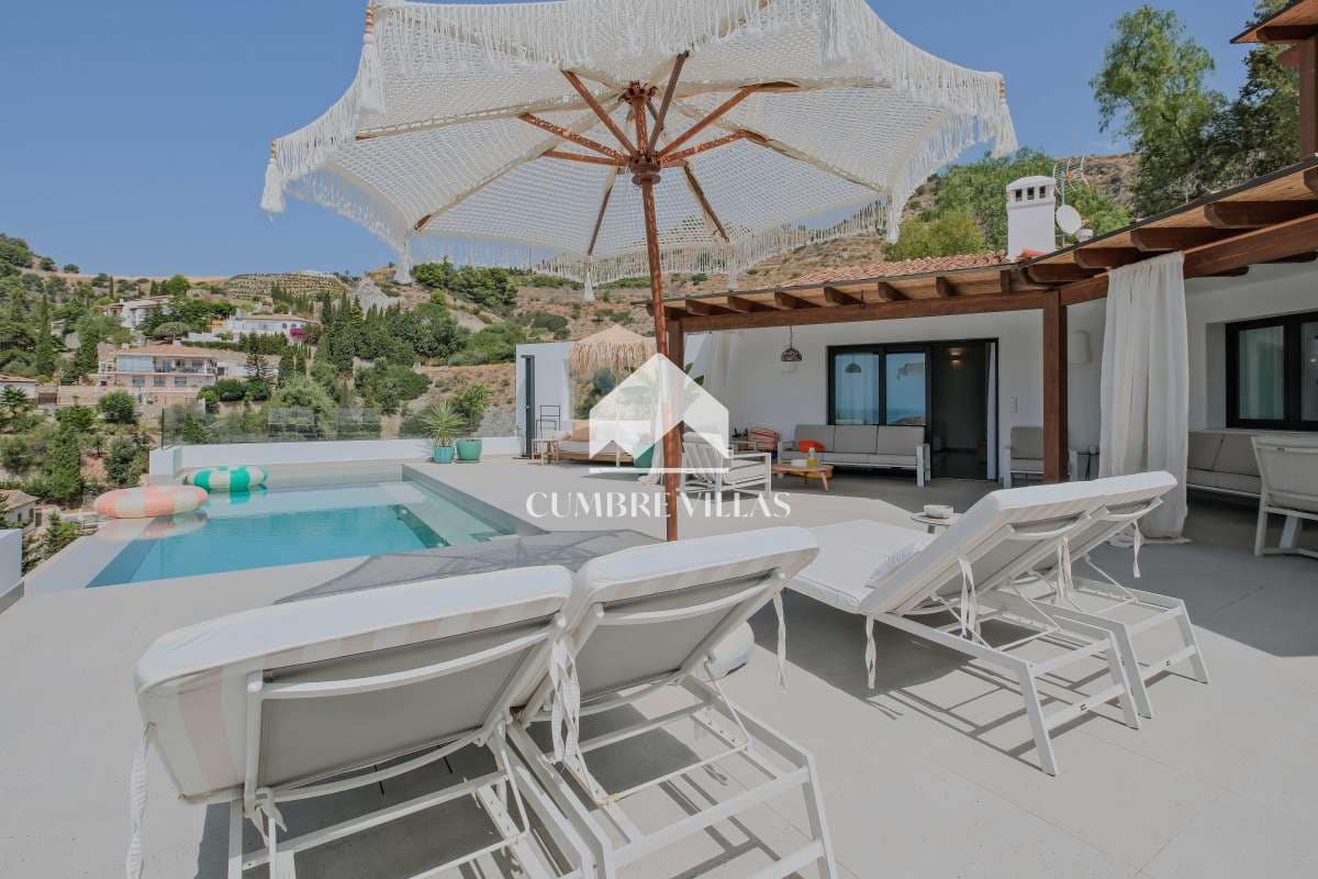 Chalet de 5 habitaciones en Almuñécar en venta con piscina garaje - 1.295.000 € (Ref: 9658088)