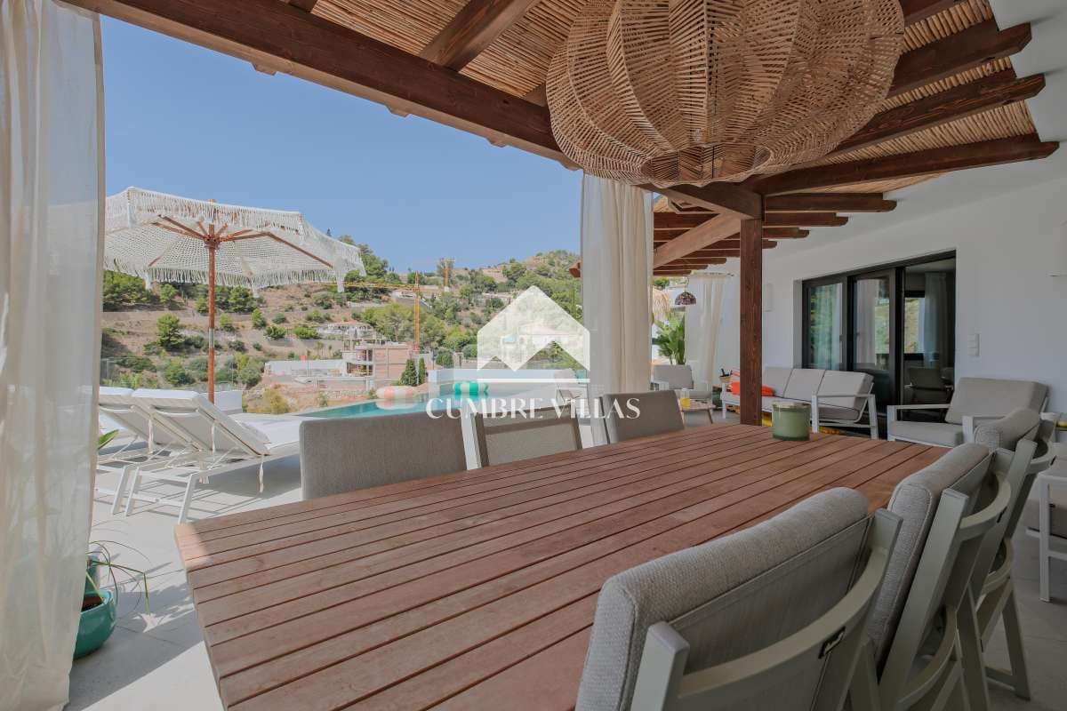 Chalet de 5 habitaciones en Almuñécar en venta con piscina garaje - 1.295.000 € (Ref: 9658088)