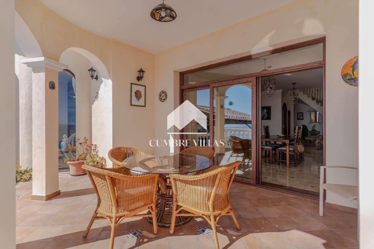 5 makuuhuone Huvila myytävänä paikassa Salobrena mukana uima-altaan - 1 495 000 € (Ref: 9665629)