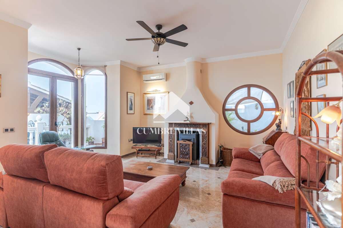 5 makuuhuone Huvila myytävänä paikassa Salobrena mukana uima-altaan - 1 495 000 € (Ref: 9665629)