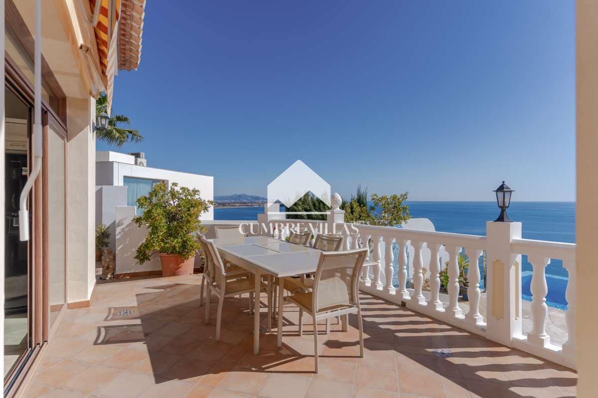 5 makuuhuone Huvila myytävänä paikassa Salobrena mukana uima-altaan - 1 495 000 € (Ref: 9665629)