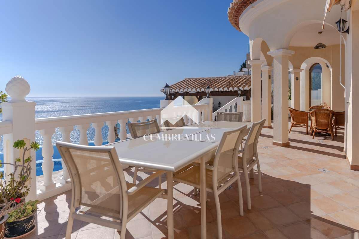 5 makuuhuone Huvila myytävänä paikassa Salobrena mukana uima-altaan - 1 495 000 € (Ref: 9665629)