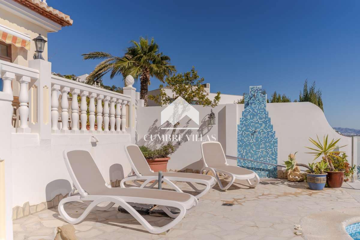 5 makuuhuone Huvila myytävänä paikassa Salobrena mukana uima-altaan - 1 495 000 € (Ref: 9665629)