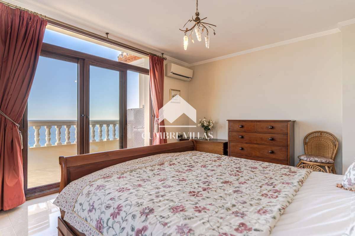 5 makuuhuone Huvila myytävänä paikassa Salobrena mukana uima-altaan - 1 495 000 € (Ref: 9665629)