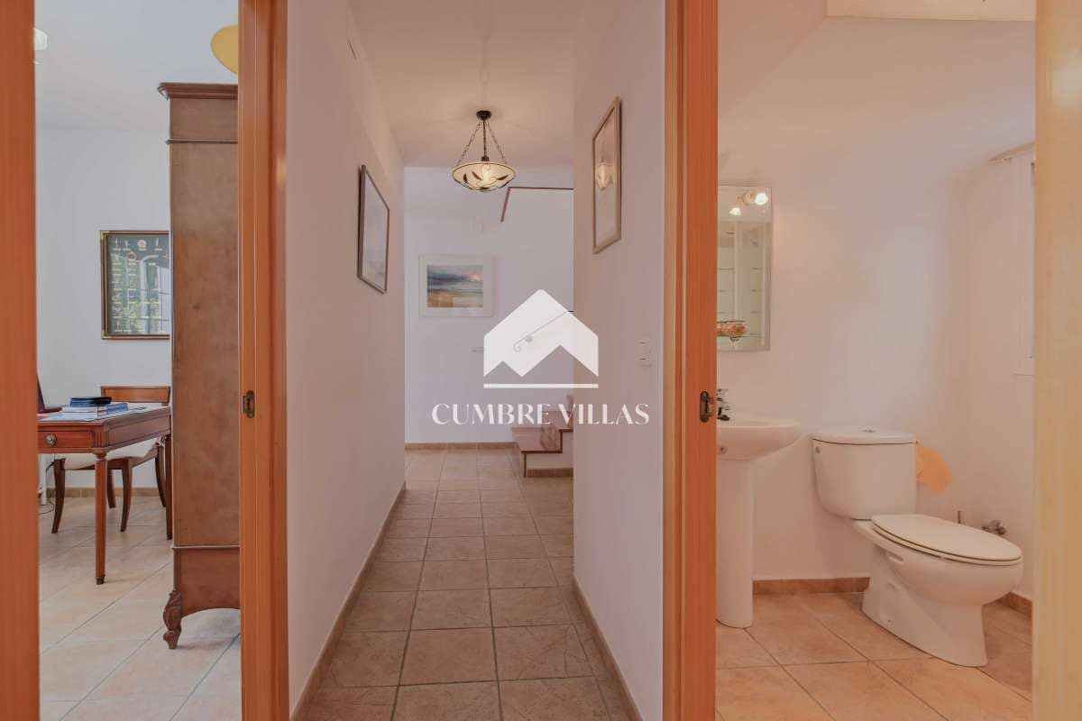 5 slaapkamer Villa te koop in Almunecar met zwembad - € 885.000 (Ref: 9679330)