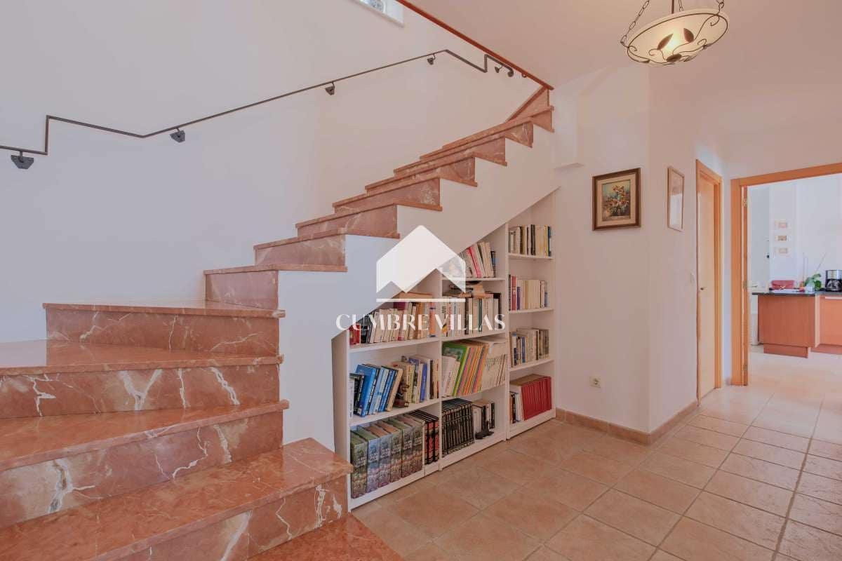 5 slaapkamer Villa te koop in Almunecar met zwembad - € 885.000 (Ref: 9679330)