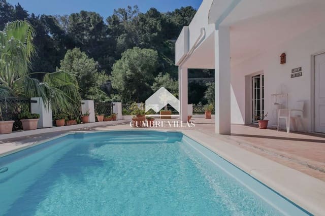 5 slaapkamer Villa te koop in Almuñécar met zwembad - € 885.000 (Ref: 9679330)