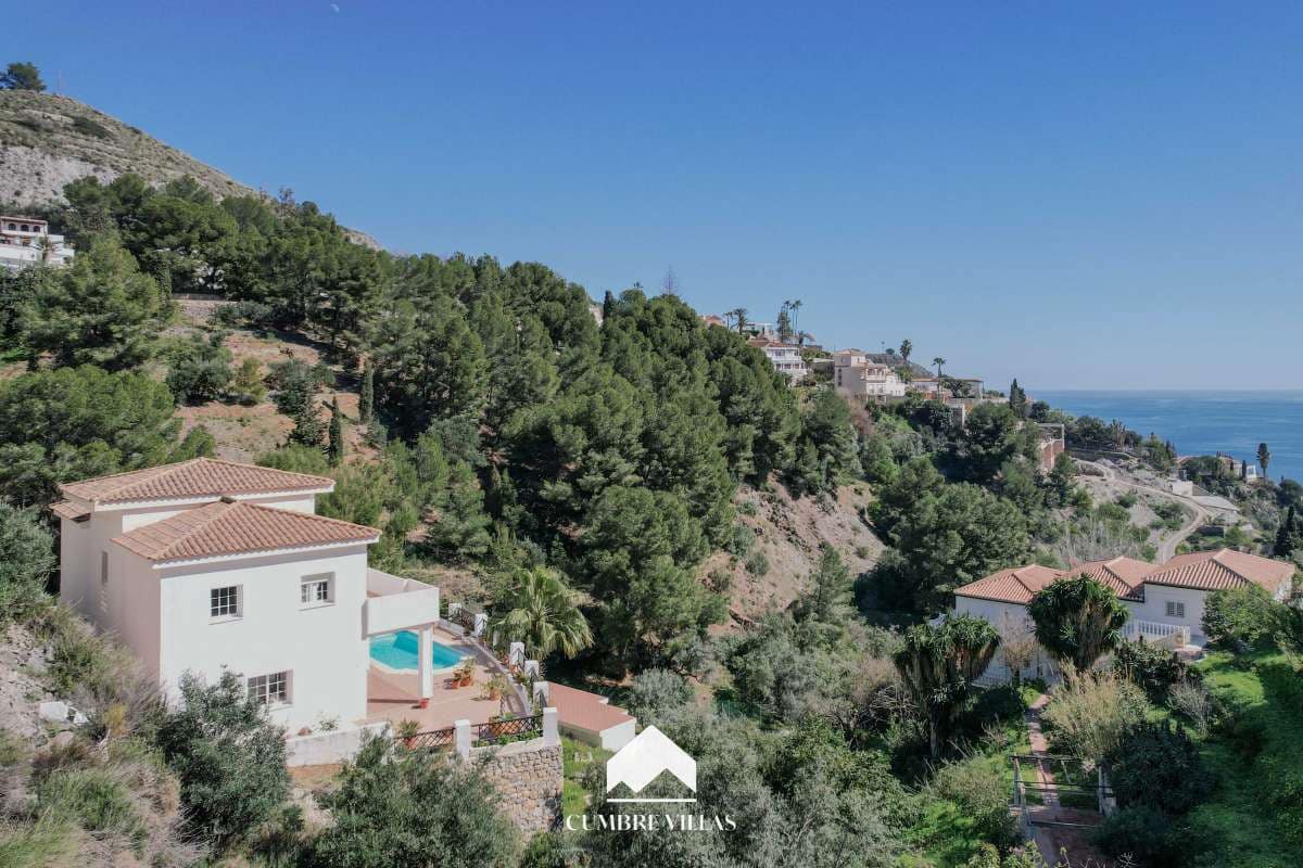 5 slaapkamer Villa te koop in Almunecar met zwembad - € 885.000 (Ref: 9679330)