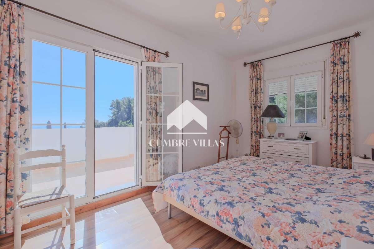 5 slaapkamer Villa te koop in Almunecar met zwembad - € 885.000 (Ref: 9679330)