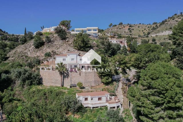 5 slaapkamer Villa te koop in Almuñécar met zwembad - € 885.000 (Ref: 9679330)