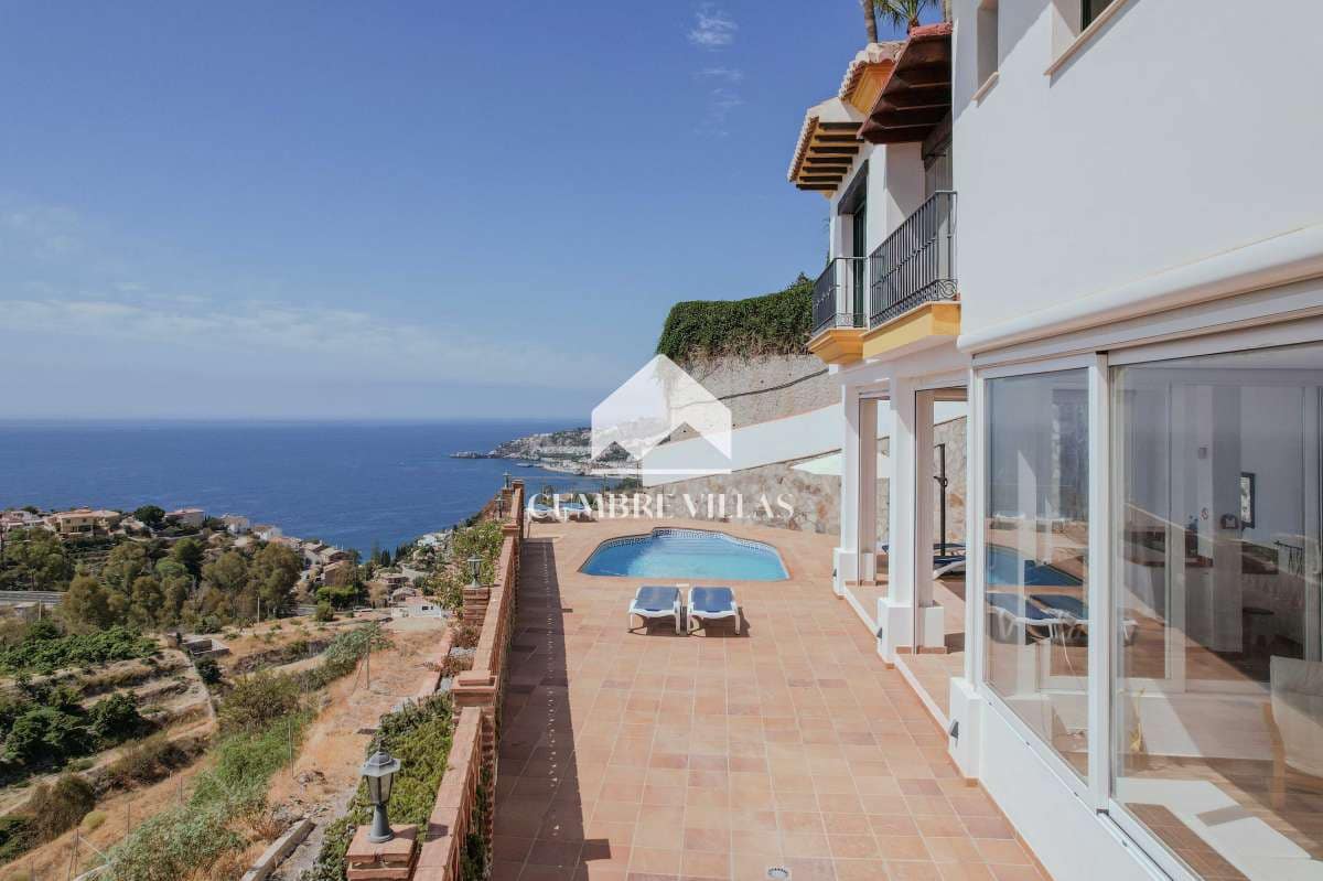 2 bedroom Villa for sale in Almunecar with pool - € 745,000 (Ref: 9694529)