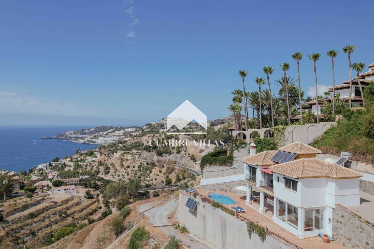 3 bedroom Villa for sale in Almunecar with pool garage - € 745,000 (Ref: 9694529)