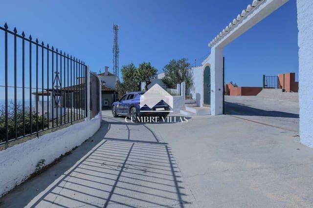 3 slaapkamer Finca/Landhuis te koop in Salobreña met zwembad garage - € 495.000 (Ref: 9714297)