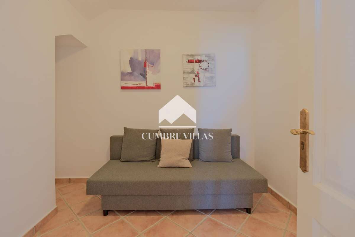 4 quarto Moradia para venda em Salobrena com piscina - 639 000 € (Ref: 9737349)