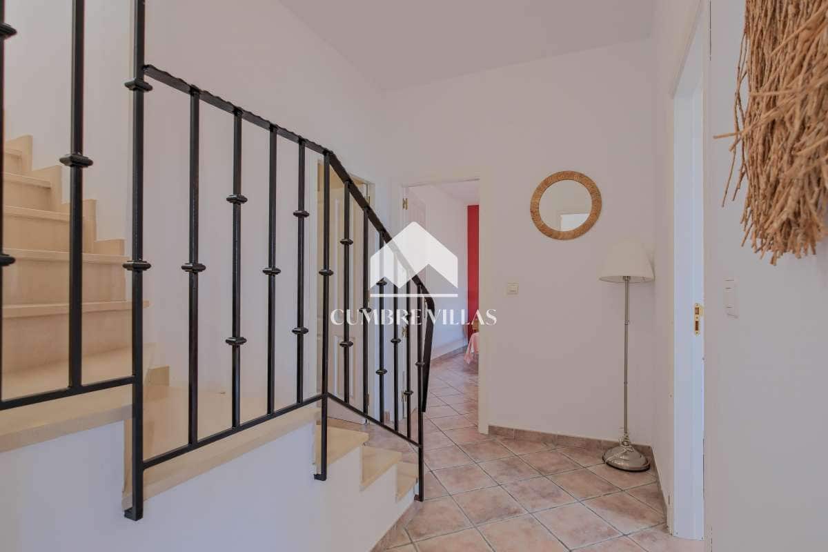 4 quarto Moradia para venda em Salobrena com piscina - 639 000 € (Ref: 9737349)