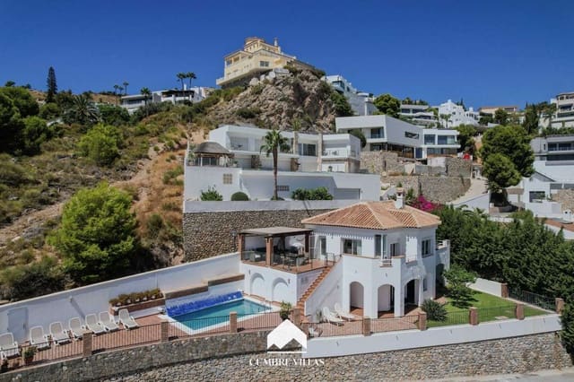 4 sovrum Villa till salu i Salobreña med pool - 639 000 € (Ref: 9737349)