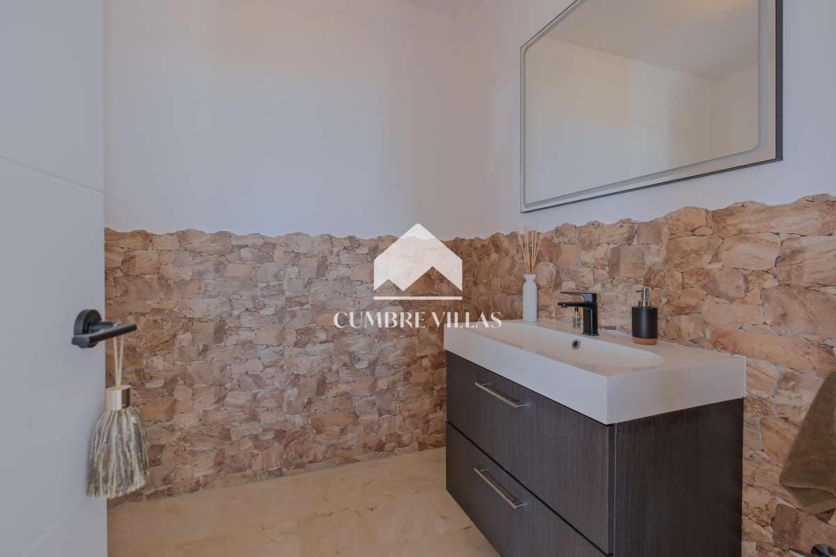 4 soverom Villa til salgs i Salobrena med svømmebasseng - € 1 150 000 (Ref: 9761545)