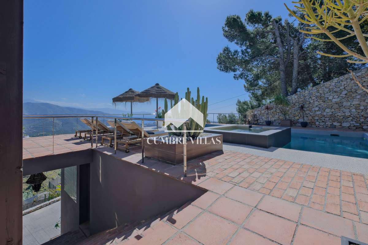 4 soverom Villa til salgs i Salobrena med svømmebasseng - € 1 150 000 (Ref: 9761545)