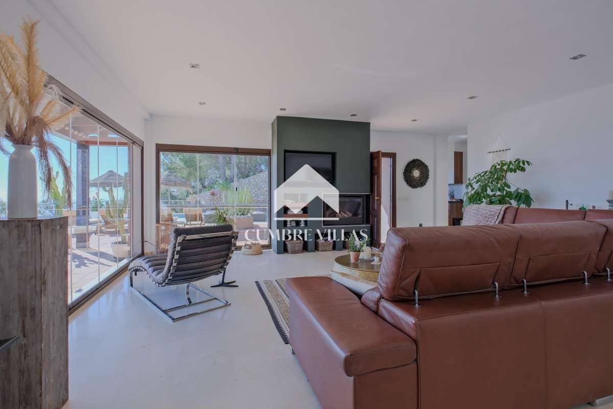 4 soverom Villa til salgs i Salobrena med svømmebasseng - € 1 150 000 (Ref: 9761545)